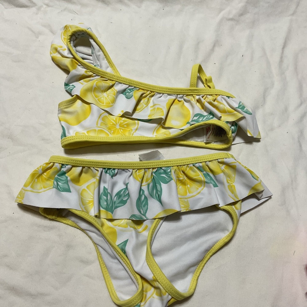 Girl's Tommy Bahama 2 Piece Lemon Yellow And‎ White Swimsuit Size 4T